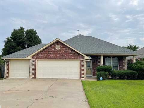 105 SE 34th Street, Moore, OK 73160