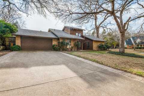 829 Cherlynne Drive, Cedar Hill, TX 75104