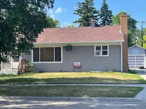 603 3rd Ave, Rolette, ND 58366