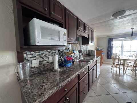 809 Avanti Way, NFT Myers, FL 33917