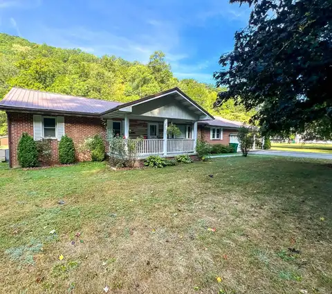 7966 Old Turnpike Rd, Little Birch, WV 26629