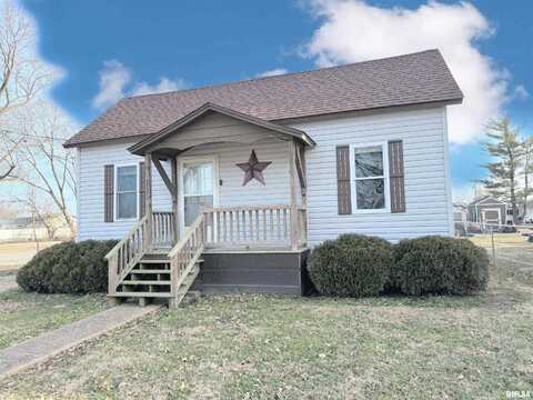 111 E NORTH Street, Sesser, IL 62884