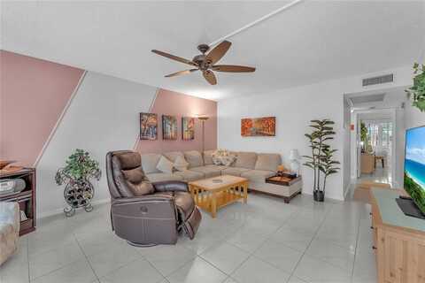 2035 Ventnor H, Deerfield Beach, FL 33442