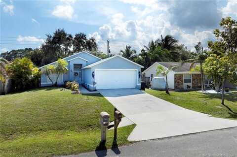 2990 SE Cypress Street, Stuart, FL 34997