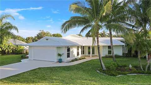 5273 SE Tall Pines Way, Stuart, FL 34997