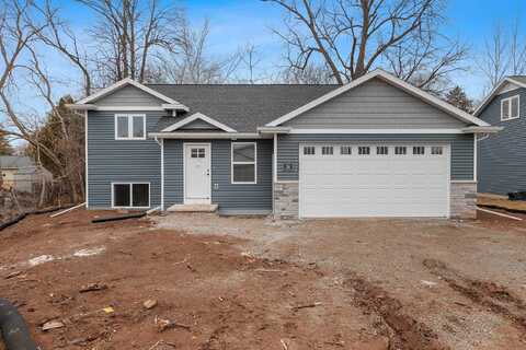 34 GIBSON Court, OSHKOSH, WI 54902