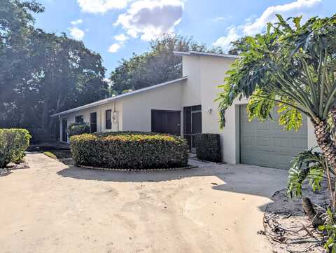 2454 NW 9th Street, Delray Beach, FL 33445