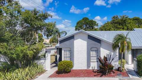 586 SW Tamworth Street, Port Saint Lucie, FL 34953