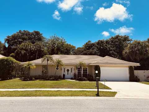 2758 Biarritz Drive, Palm Beach Gardens, FL 33410