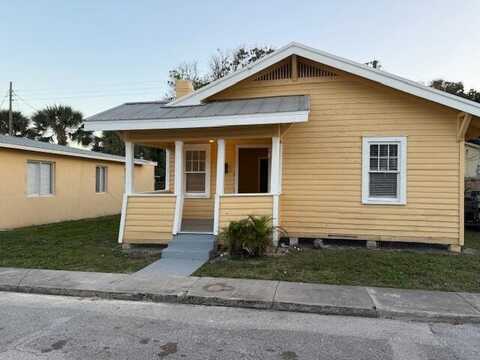 400 Metcalf Court, West Palm Beach, FL 33407