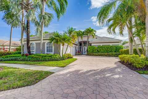 8814 Lakes Boulevard, West Palm Beach, FL 33412
