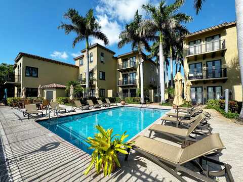 615 Via Villagio, Hypoluxo, FL 33462