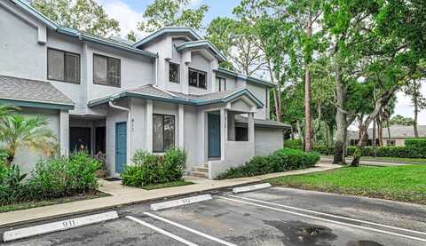911 Harbour Pointe Way, Greenacres, FL 33413