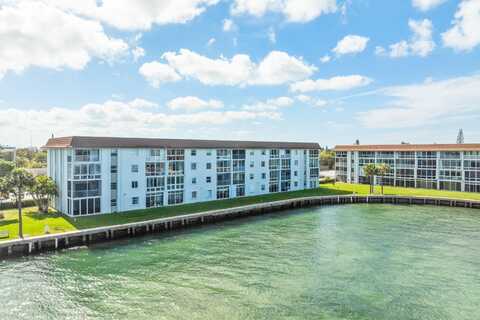 410 Wilma Circle, Riviera Beach, FL 33404