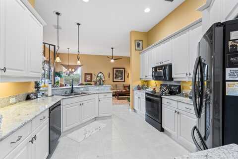 6530 Arno Way, Boynton Beach, FL 33472