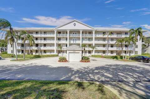 6193 Balboa Circle, Boca Raton, FL 33433