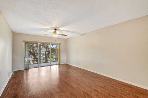 3186 Via Poinciana Drive, Lake Worth, FL 33467