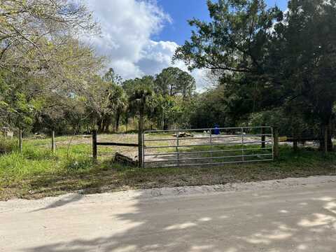 8700 63rd Ave Avenue, Vero Beach, FL 32967