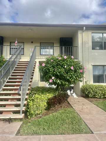 7892 Willow Spring Drive, Lake Worth, FL 33467