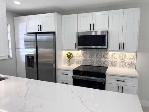 1367 High Point Way, Delray Beach, FL 33445