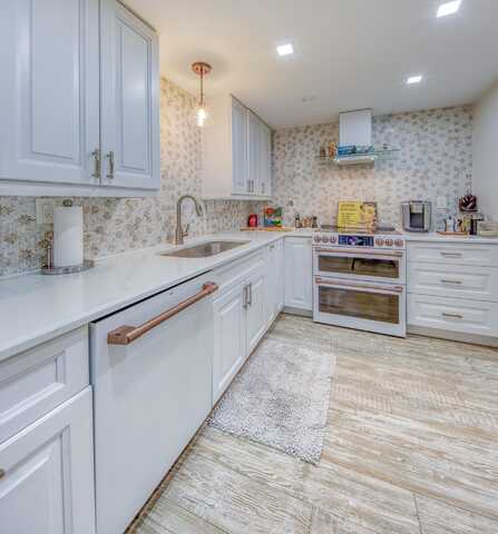 2840 S Ocean Boulevard, Palm Beach, FL 33480