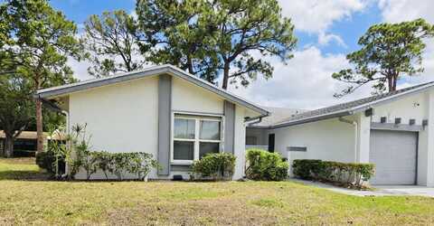 6111 Elsinore Circle, Greenacres, FL 33463