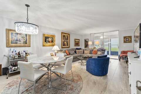 6650 S Oriole Boulevard, Delray Beach, FL 33446