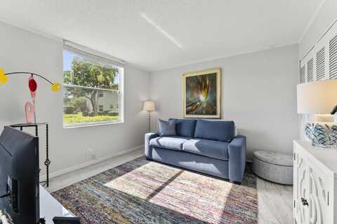 6650 S Oriole Boulevard, Delray Beach, FL 33446