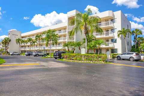 3146 Via Poinciana, Lake Worth, FL 33467