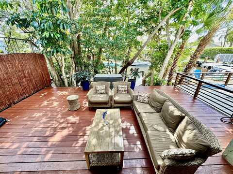 622 Mariners Way, Boynton Beach, FL 33435