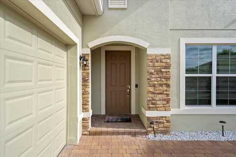 1212 NW Leonardo Circle, Port Saint Lucie, FL 34986