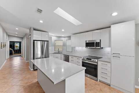 3040 Eagles Nest Way, Port Saint Lucie, FL 34952