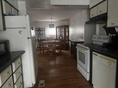 8 SE Casa Rio Road, Port Saint Lucie, FL 34952