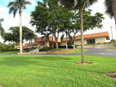 15450 Pembridge Avenue E, Delray Beach, FL 33484