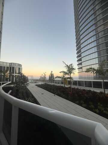 15811 Collins Avenue, Sunny Isles Beach, FL 33160