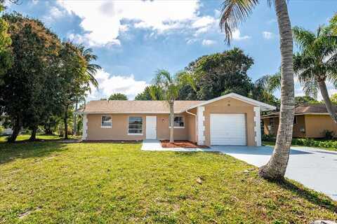 380 SE Crosspoint Drive, Port Saint Lucie, FL 34983