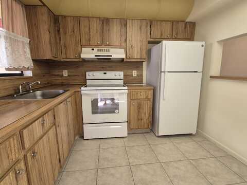 4640 Lucerne Lakes Boulevard, Lake Worth, FL 33467