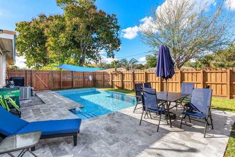 4780 NE 8th Terrace, Oakland Park, FL 33334