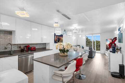 5700 NW 2nd 409 Avenue, Boca Raton, FL 33487