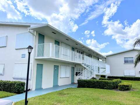 680 Horizons W, Boynton Beach, FL 33435