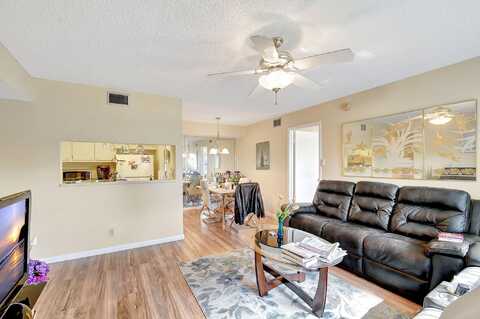 7166 Golf Colony Court, Lake Worth, FL 33467