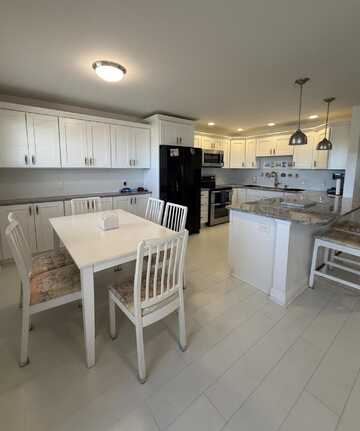 4057 Wolverton C, Boca Raton, FL 33434