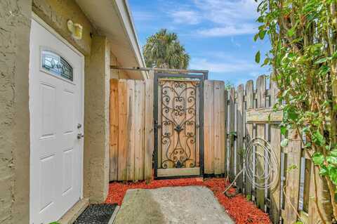 1361 Doane Circle, West Palm Beach, FL 33417