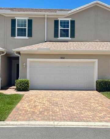 956 NE Trailside Run, Port Saint Lucie, FL 34983