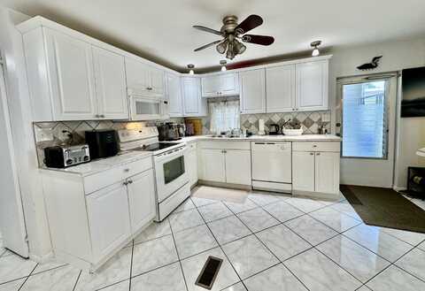 8341 Chisum Trail, Boca Raton, FL 33433