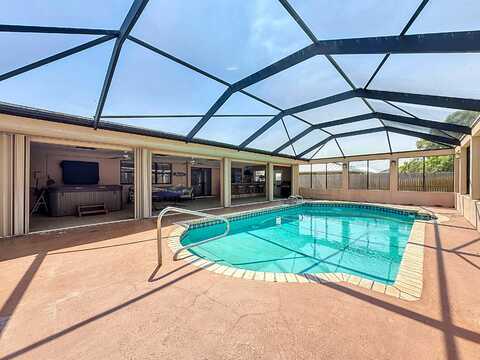 189 NE Caprona Avenue, Port Saint Lucie, FL 34983