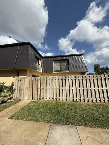 2429 Waterside Drive, Lake Worth, FL 33461