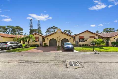 5272 Bolero Circle, Delray Beach, FL 33484