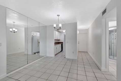 650 SW 2nd Avenue, Boca Raton, FL 33432