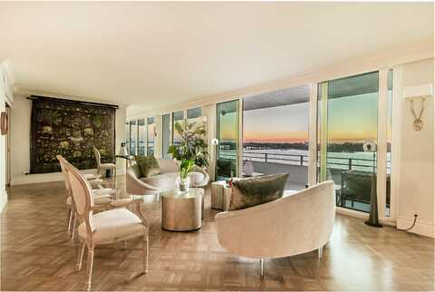 2784 S Ocean Boulevard, Palm Beach, FL 33480